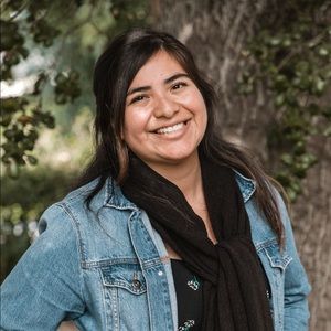 Meet your Posher, Viveca